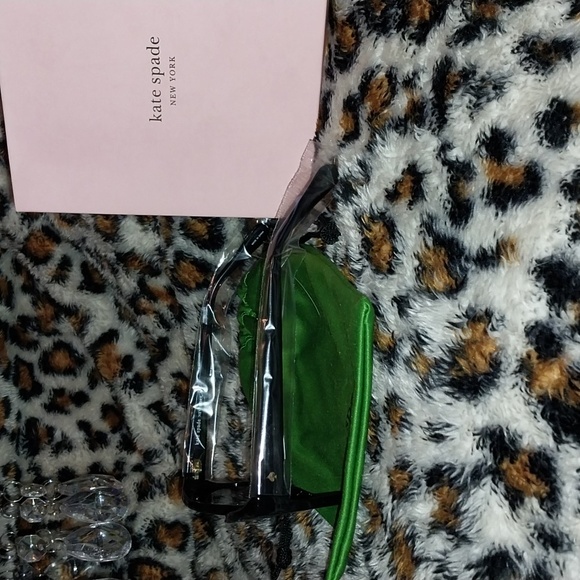 NWT🆕️Kate spade ♠️ "Samantha" sunglasses 👓 - Picture 5 of 12